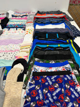 Cargar imagen en el visor de la galería, TGT - ROPA INTERIOR MIXTA - 300 PIEZAS