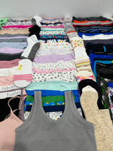 Cargar imagen en el visor de la galería, TGT - ROPA INTERIOR MIXTA - 300 PIEZAS