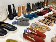 Cargar imagen en el visor de la galería, CALZADO - MUJER CALZADO TODA TEMPORADA - 50 PARES